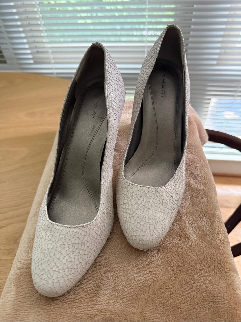 Tahari Cream Textured Pointed-Toe Heels